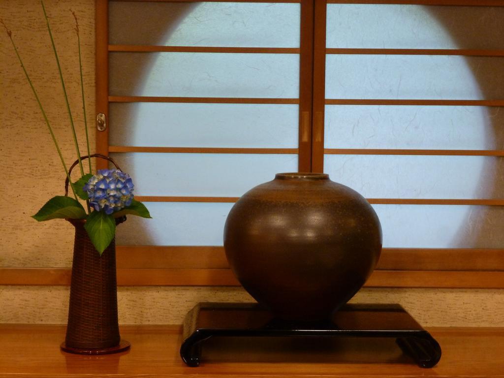 Ryotei Tanokura Hotel Yufu Exterior photo