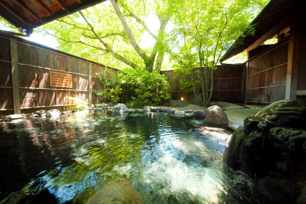 Ryotei Tanokura Hotel Yufu Exterior photo